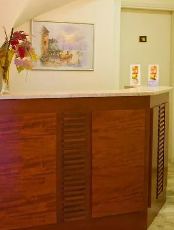 Dora Apartman Toló